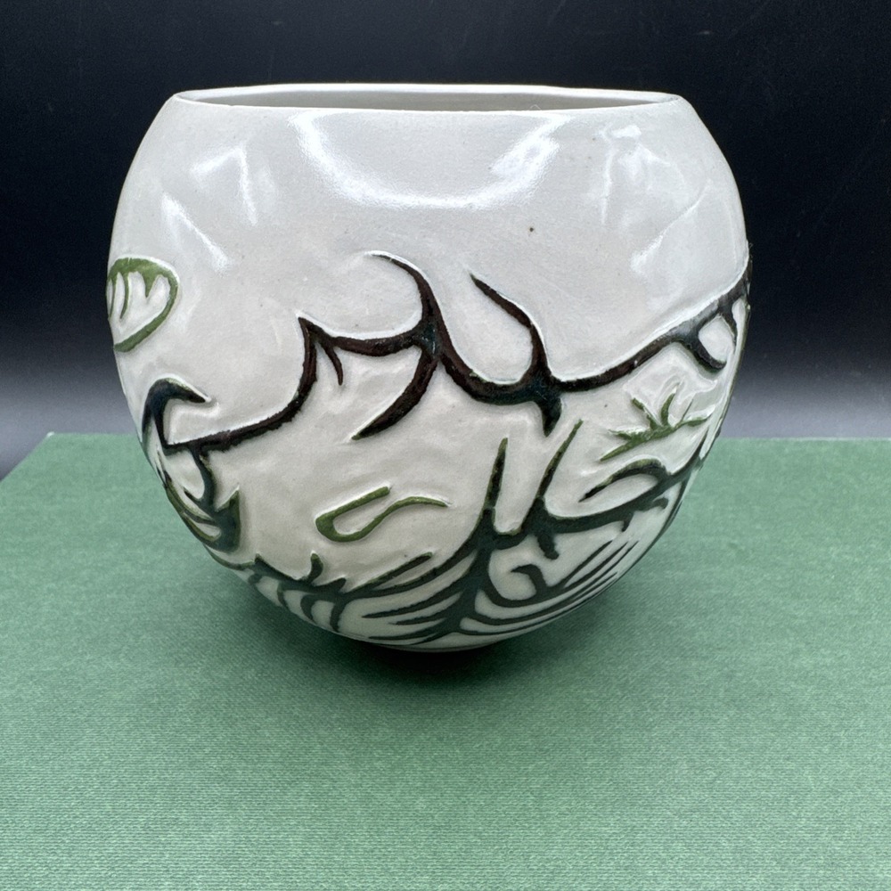 Studio Art Pottery Vase BF Gillen Incised Raised Black Green Abstract Design 5" - Picture 6 of 16